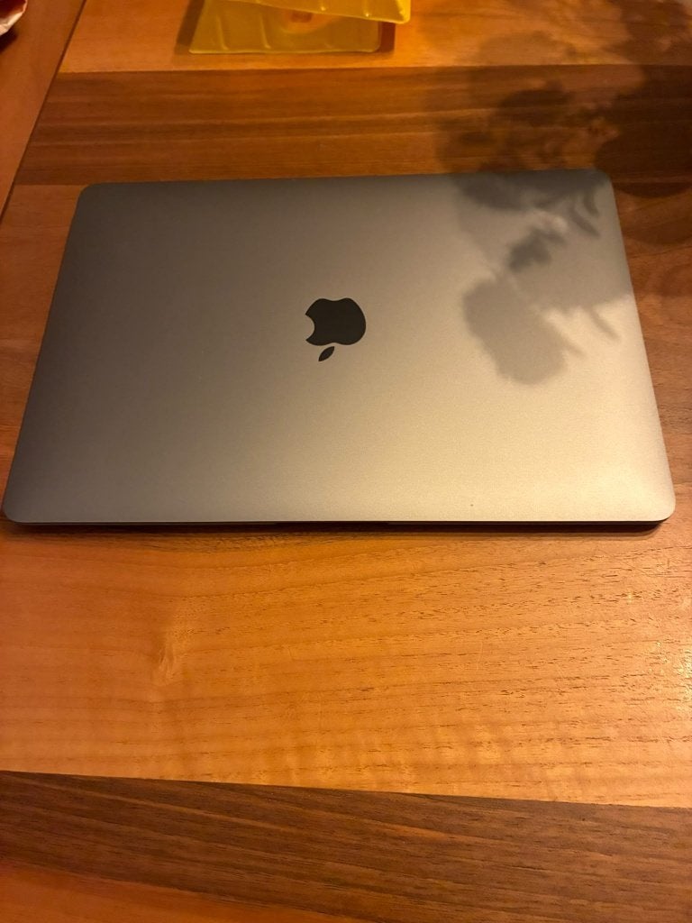 Foto 3 van MacBook Air M1 (2020) 8GB/256GB – 13 cycli –99%
