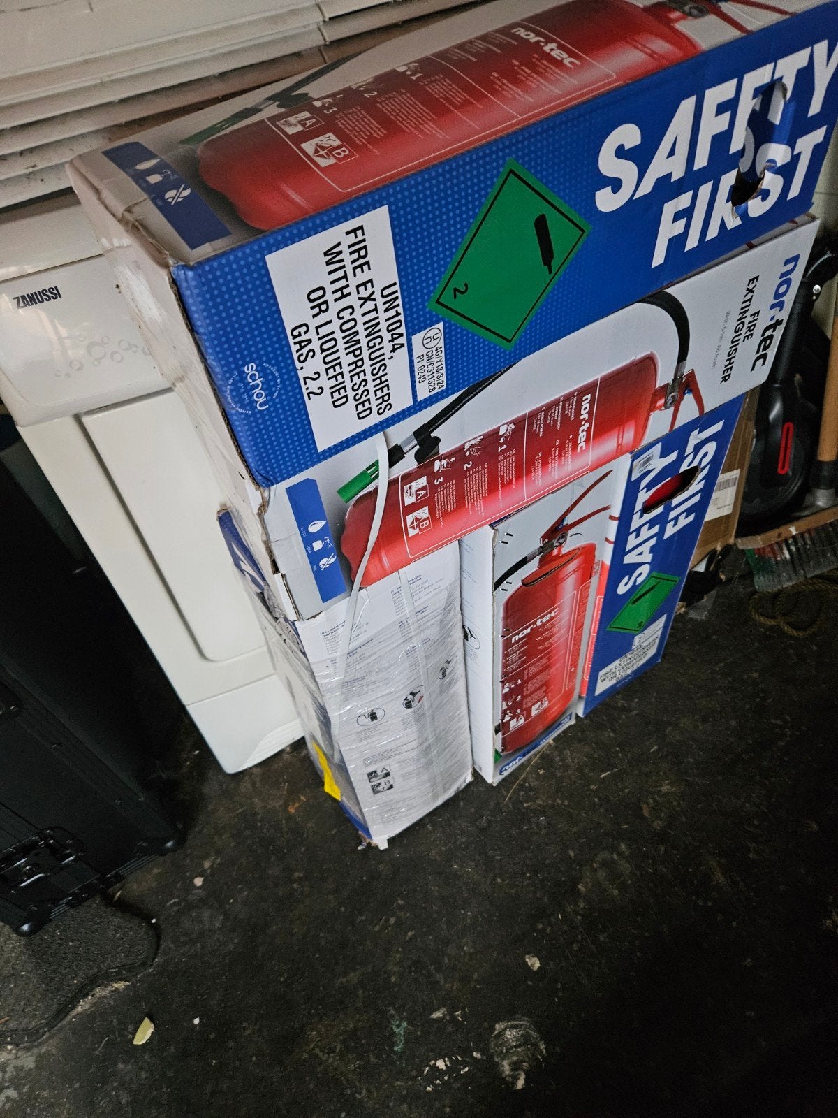 Nieuwe Nor-Tec brandblusser met doosschade, 6 liter schuim