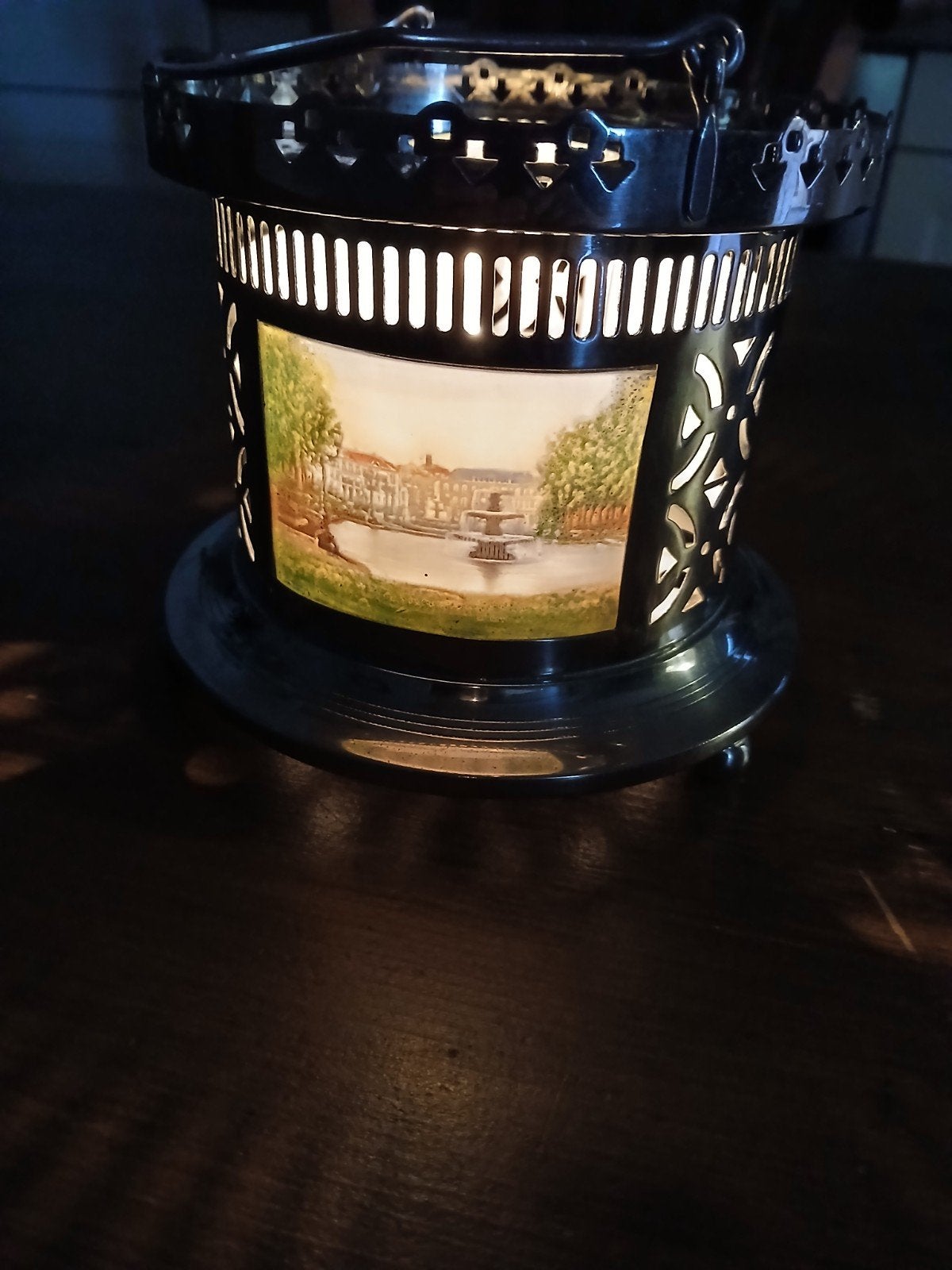 Verchroomde theelicht met handgeschilderde toverlantaarn, Antiek en Kunst, Ophalen of Verzenden