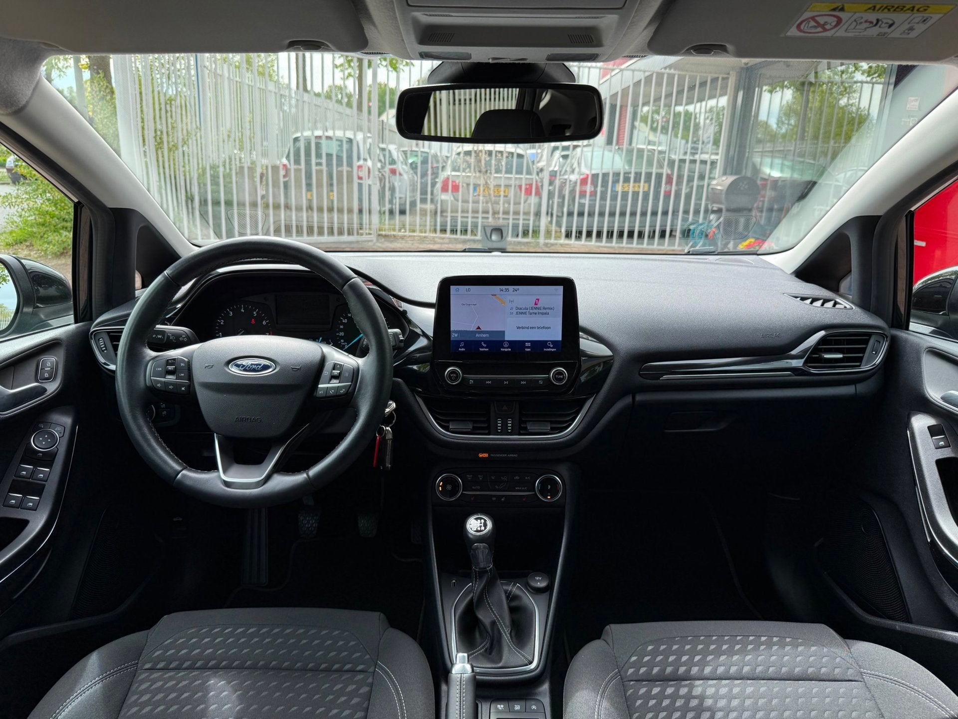 Ford FIESTA 1.1 | Navi | CarPlay | Stoel + Stuur verwarming, Voorwielaandrijving, Stof, Gebruikt, 1064 kg