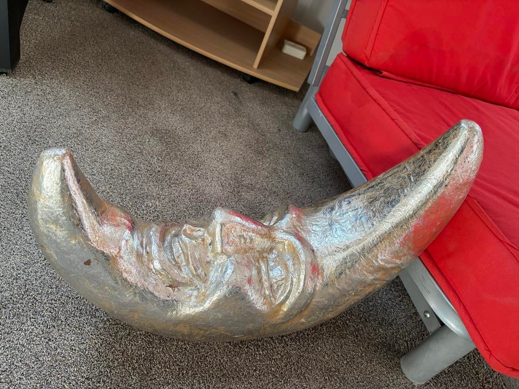 Zilverkleurige Maan Sculptuur met Gezicht, Zilver, Overige onderwerpen, Handgemaakt, Beeld