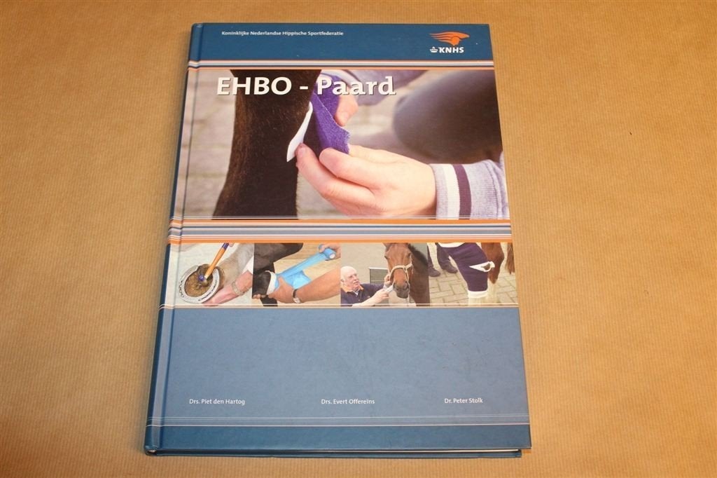 EHBO-Paard — Eerste Hulp Bij Paarden [KNHS], Ophalen of Verzenden, Zo goed als nieuw, Paarden of Pony's