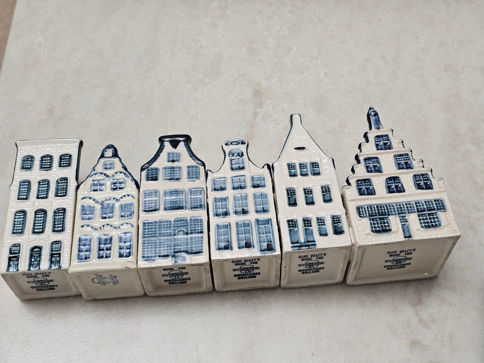 Set van 6 Delfts Blauwe Rynbende Distilleerderijen Huisjes, Antiek en Kunst, Antiek | Porselein, Ophalen of Verzenden