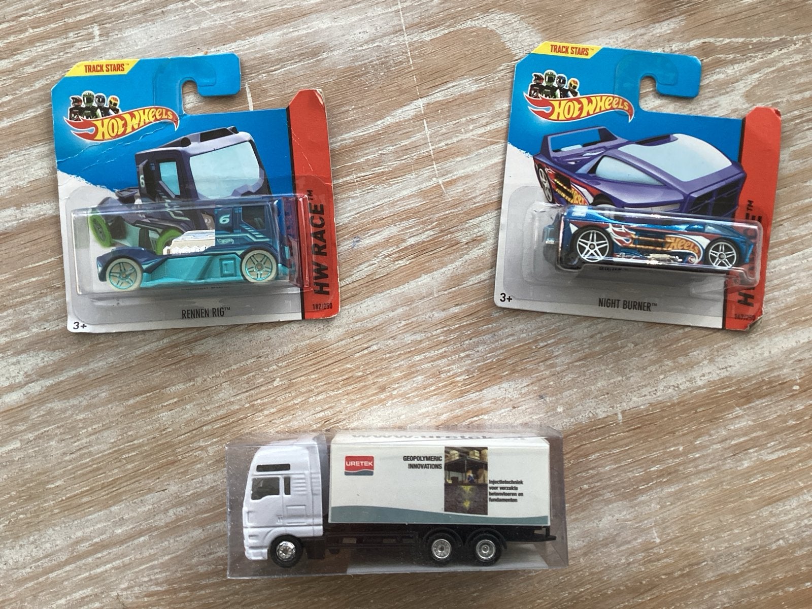 Hot Wheels Race Cars en Vrachtwagen - Nieuw in verpakking, Ophalen of Verzenden, Nieuw
