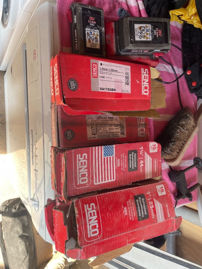 Senco schietnagels en accu’s, Ophalen, Zo goed als nieuw