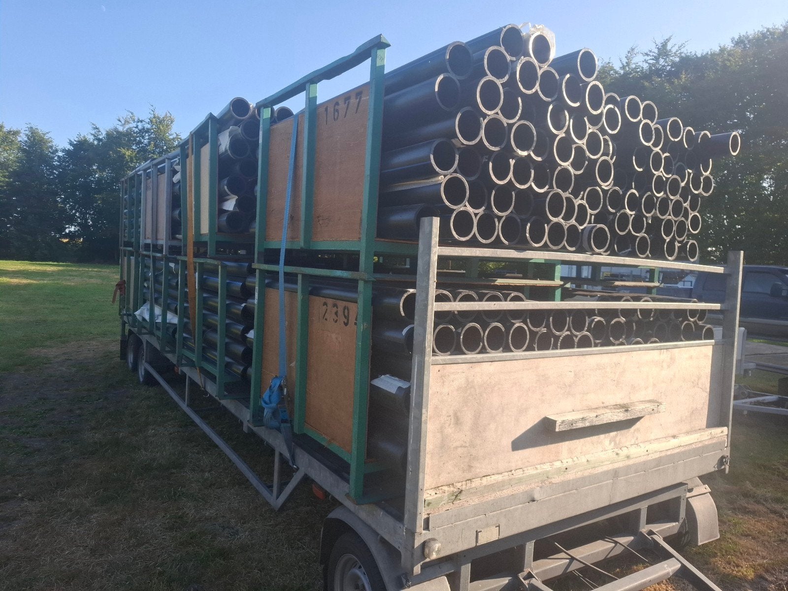 PE buis buizen water weide paal poer waterleiding afvoer, Ophalen, Palen