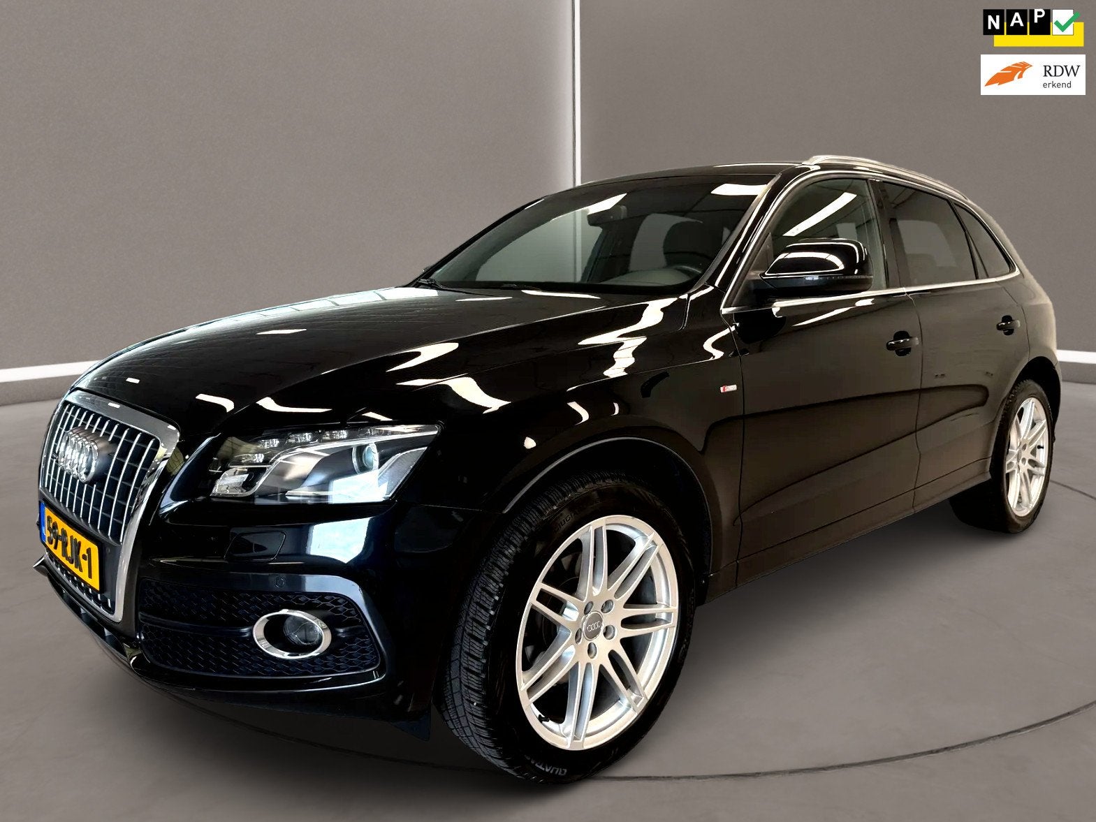 Audi Q5 2.0 TFSI quattro S- Line 211 Pk Automaat Airco Leer, Auto's, Automaat, Gebruikt, 4 cilinders, Leder en Stof