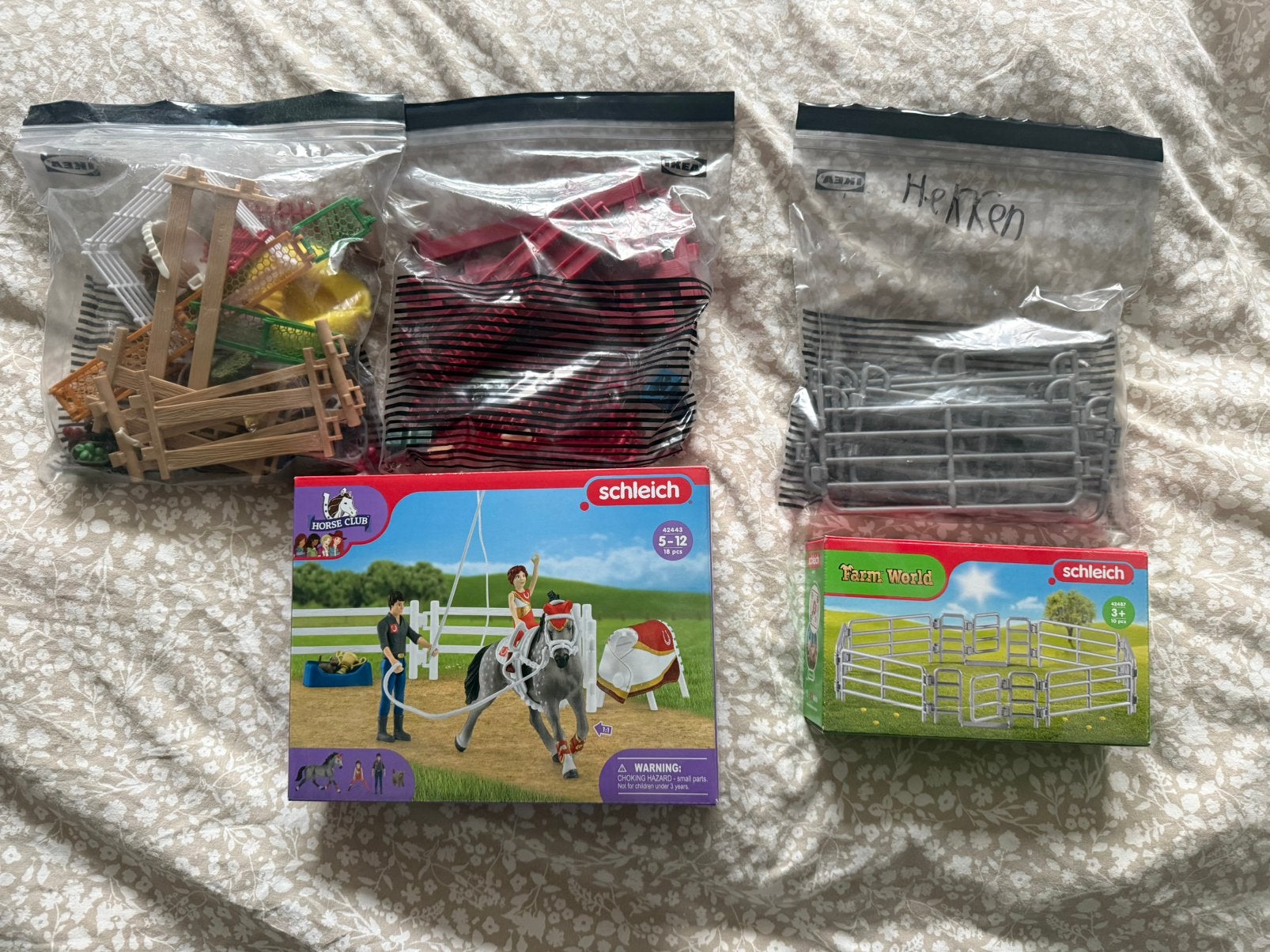 Schleich Horse Club 42443 + 42487 + hekken, Ophalen of Verzenden, Zo goed als nieuw