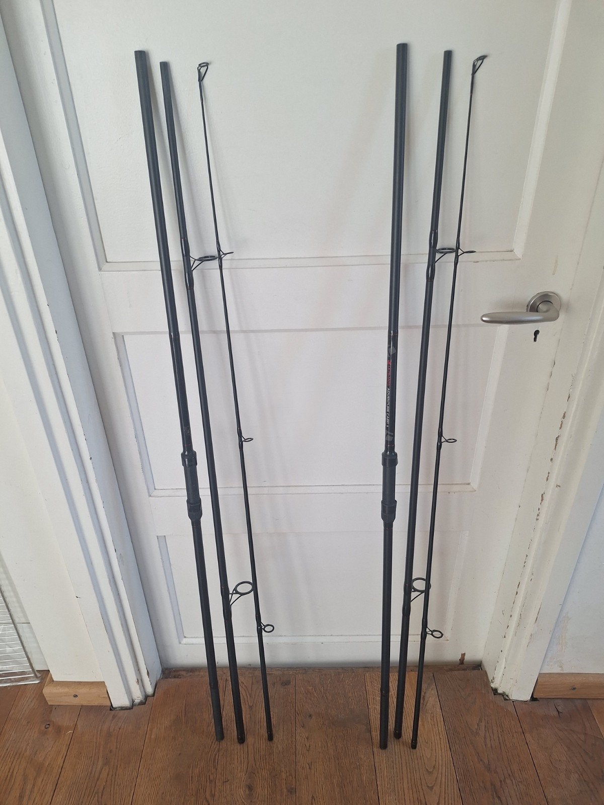 2x Ultimate Adventure Carp Hengel 12ft 3lb, Ophalen, Zo goed als nieuw