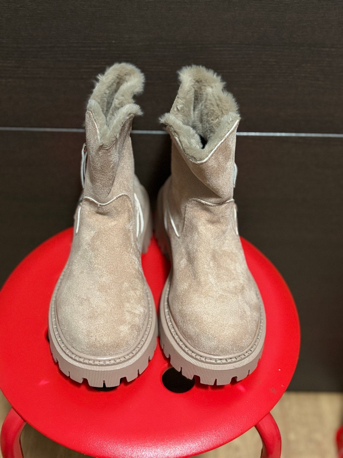 Nieuwe beige gevoerde laarzen met rits, Ophalen of Verzenden, Nieuw, Beige, Lage of Enkellaarzen