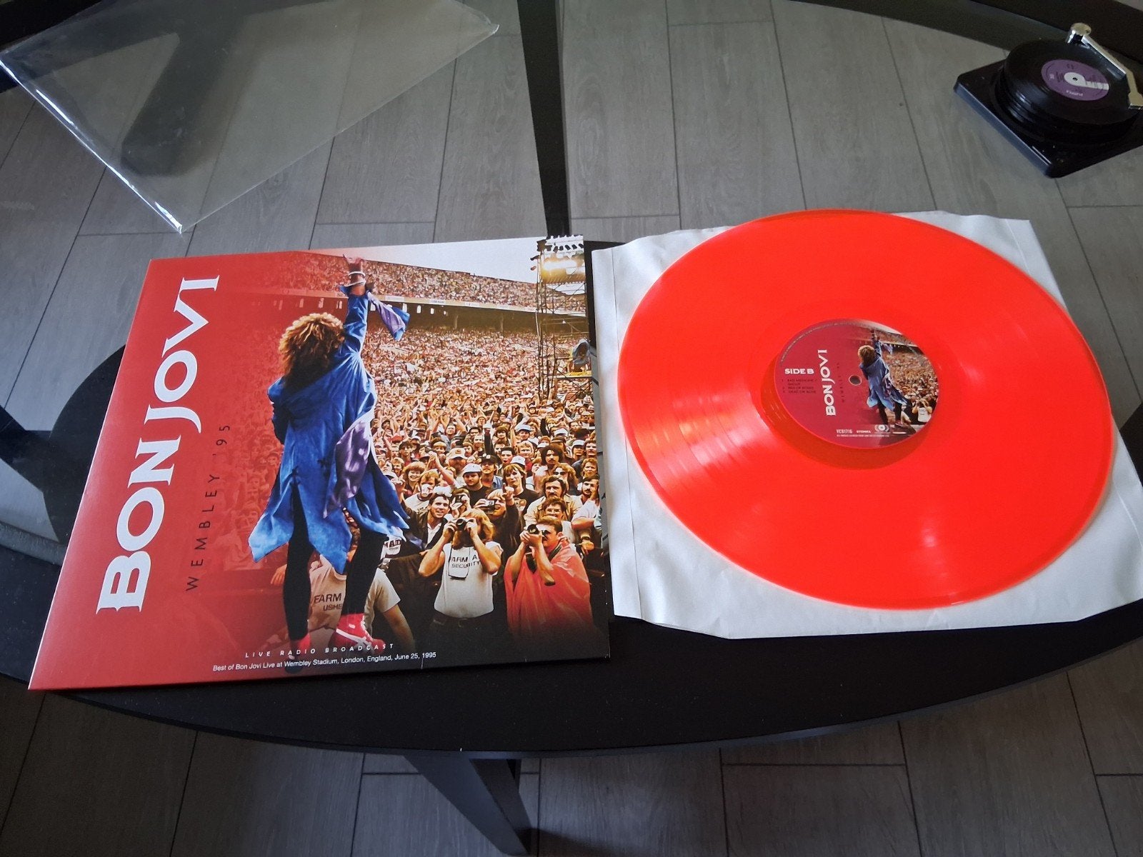 Bon Jovi - Wembley '95 Live Broadcast (Oranje Vinyl), Cd's en Dvd's, LP, Hard Rock, Ophalen of Verzenden, Zo goed als nieuw