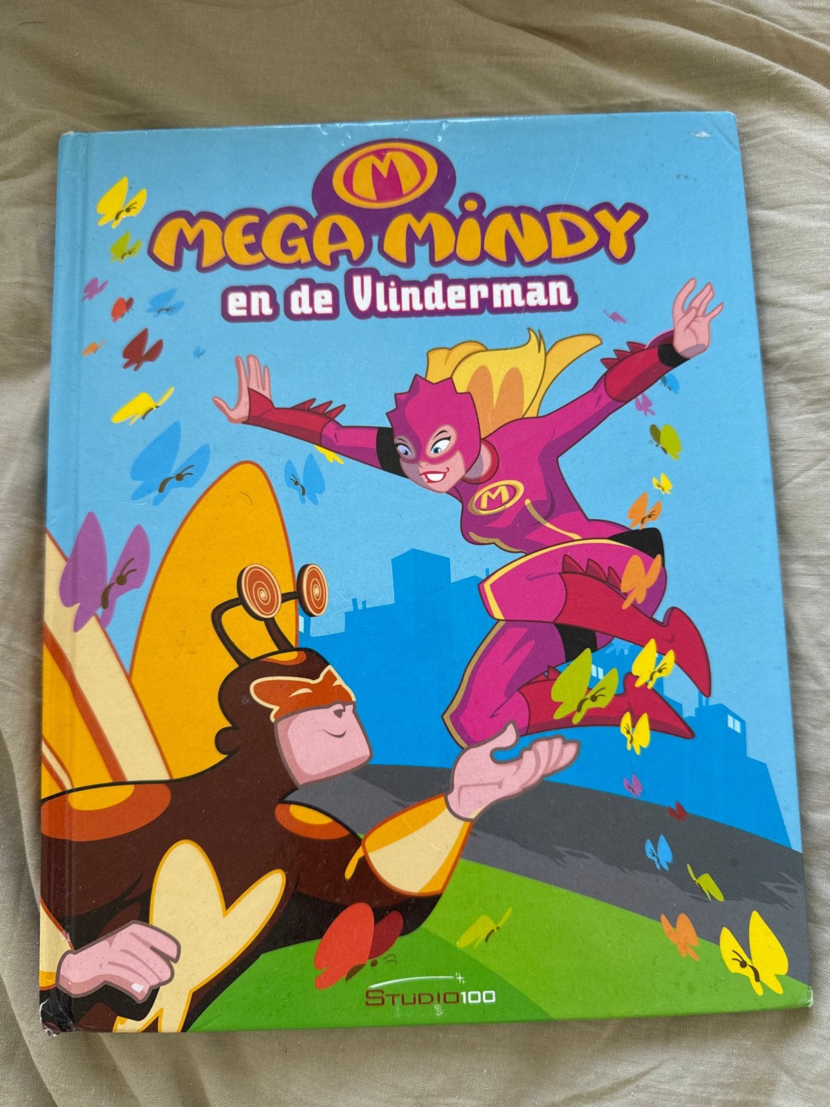 Mega Mindy en de Vlinderman - Studio 100 kinderboek, Ophalen of Verzenden, Gelezen, Fictie algemeen