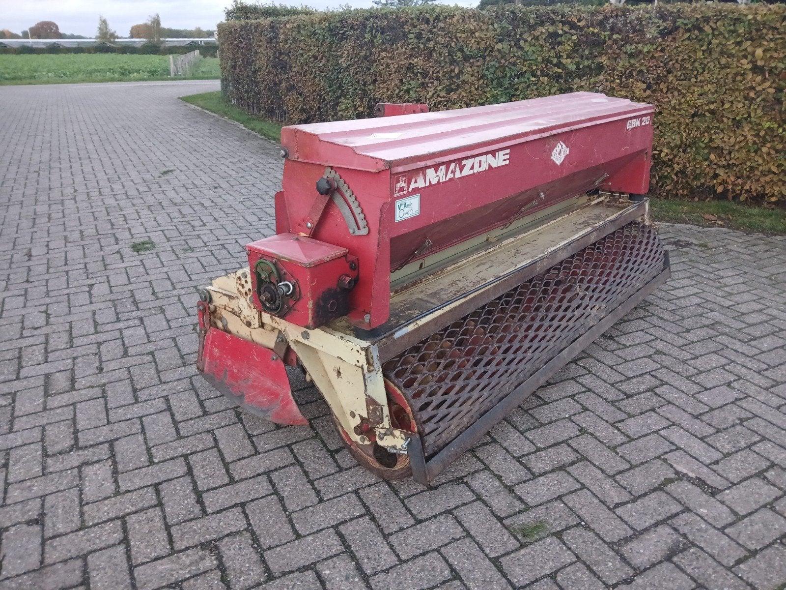 diverse machines  vertidrain klepelmaaier zaaimachine, Ophalen, Grondbewerking