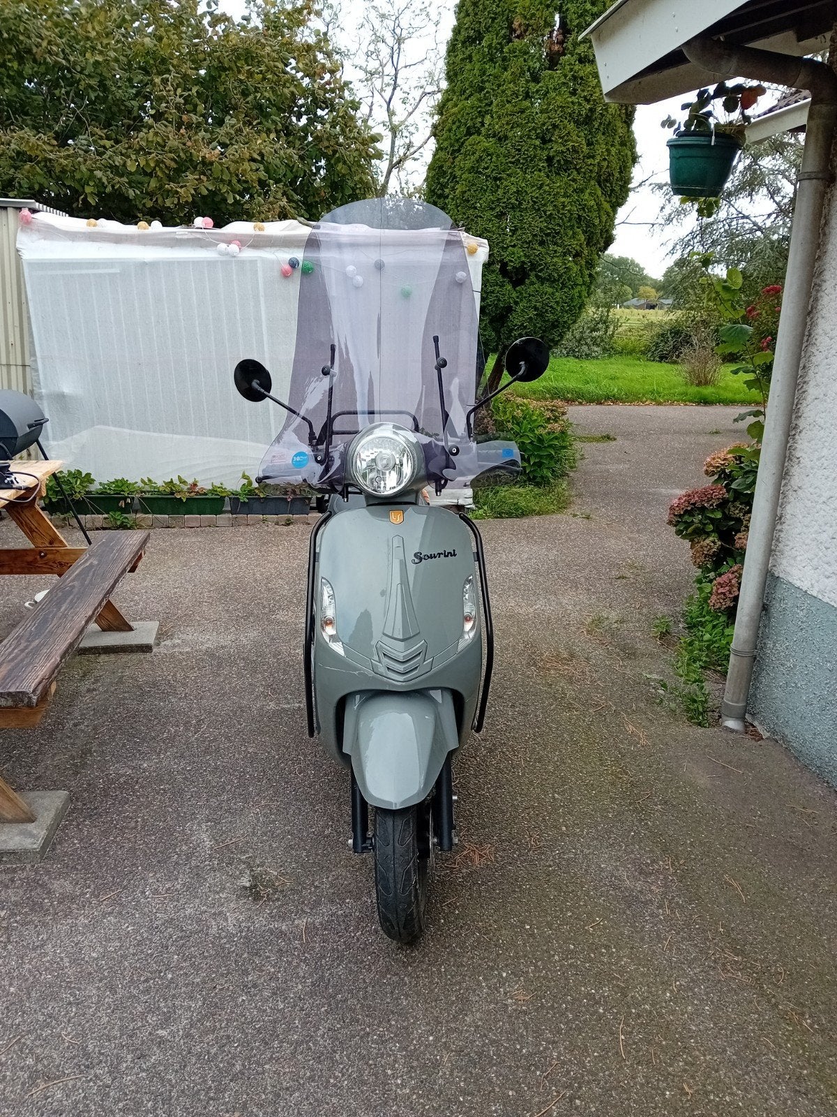La Souris Sourini 4-takt scooter uit 2022 - Incl. helm, Ophalen, Benzine, Overige merken
