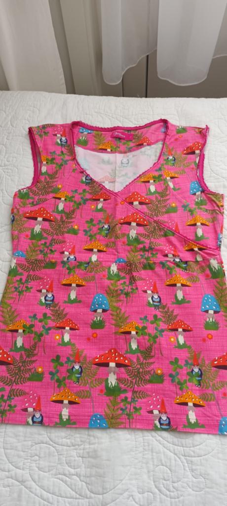 Roze top met kabouter- en paddenstoelprint, Kleding | Dames, Tante Betsy, Ophalen of Verzenden, Zo goed als nieuw, Roze