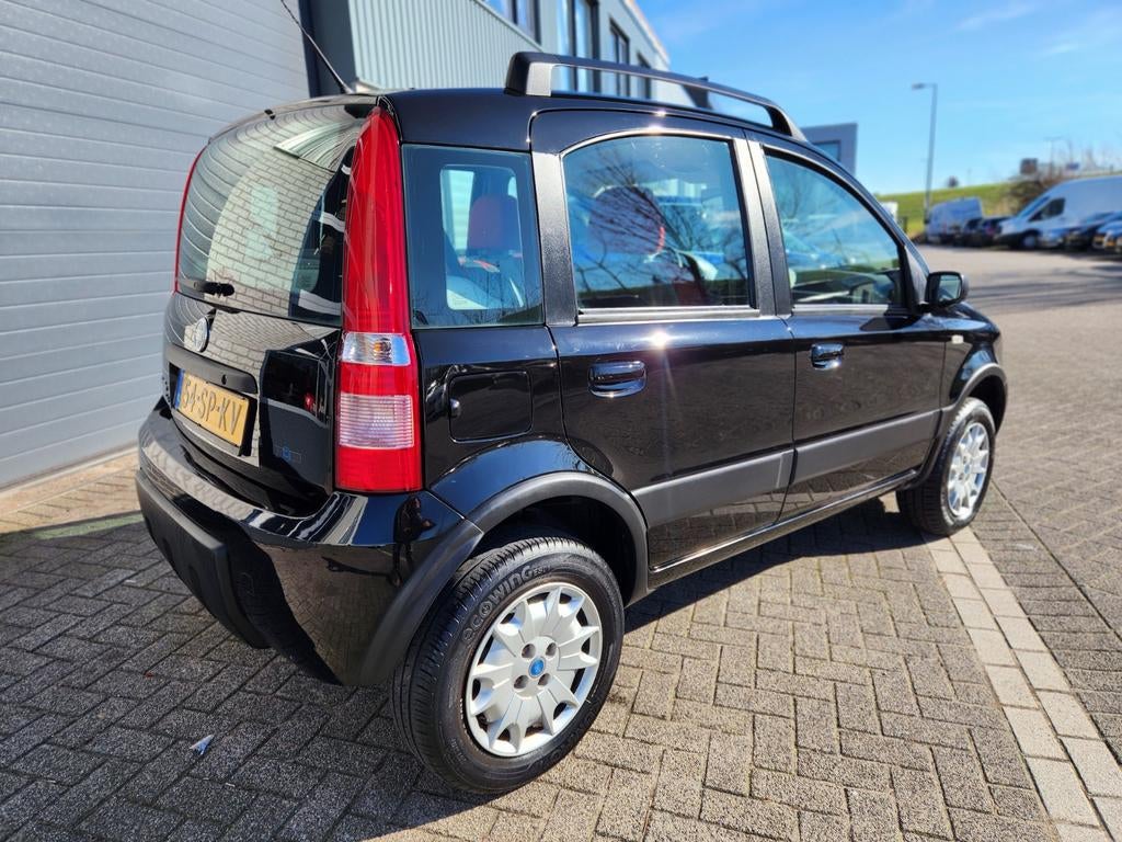 Fiat Panda 1.2 4X4 2006 Airconditioning, Auto's, 40 €/maand, 1242 cc, Zwart, Origineel Nederlands