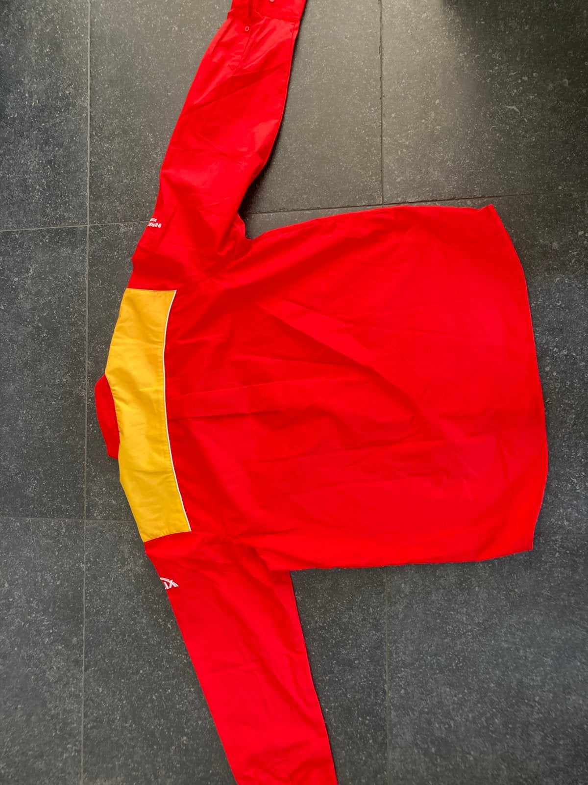 Shell Ferrari polo & shirts korte en lange mouwen, Ophalen of Verzenden, Zo goed als nieuw