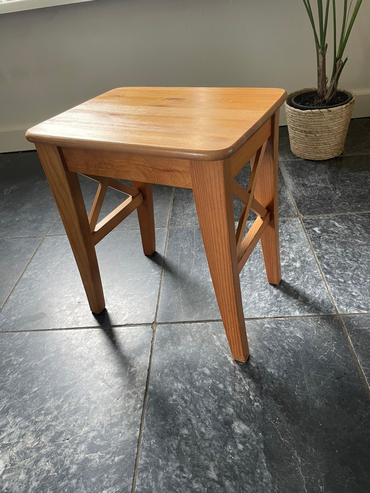 IKEA krukje, Huis en Inrichting, Krukjes, Ophalen, Gebruikt, Hout