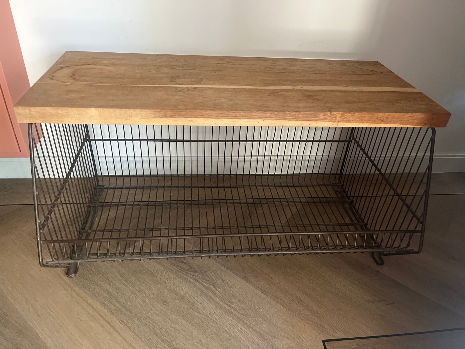 Antiek schoenenrek / opbergrek met houten blad, Ophalen, Gebruikt