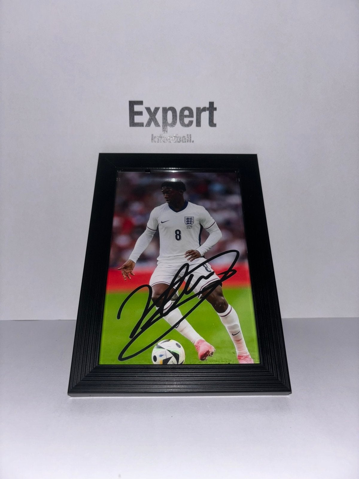 Mainoo gesigneerde foto ingelijst - england, Ophalen of Verzenden, Nieuw, Buitenlandse clubs, Spelerskaart