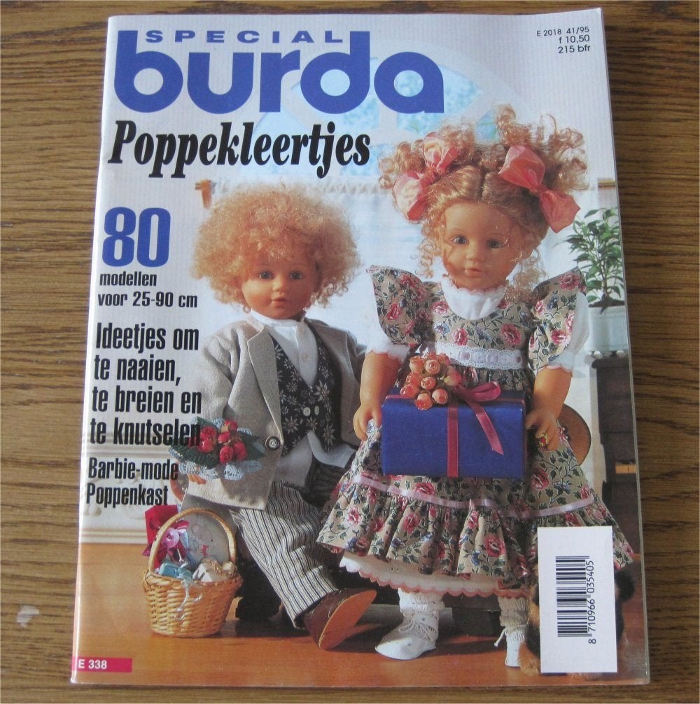 Burda Special Poppenkleertjes  en Barbie-mode, Verzamelen, Ophalen of Verzenden, Nieuw, Kleertjes