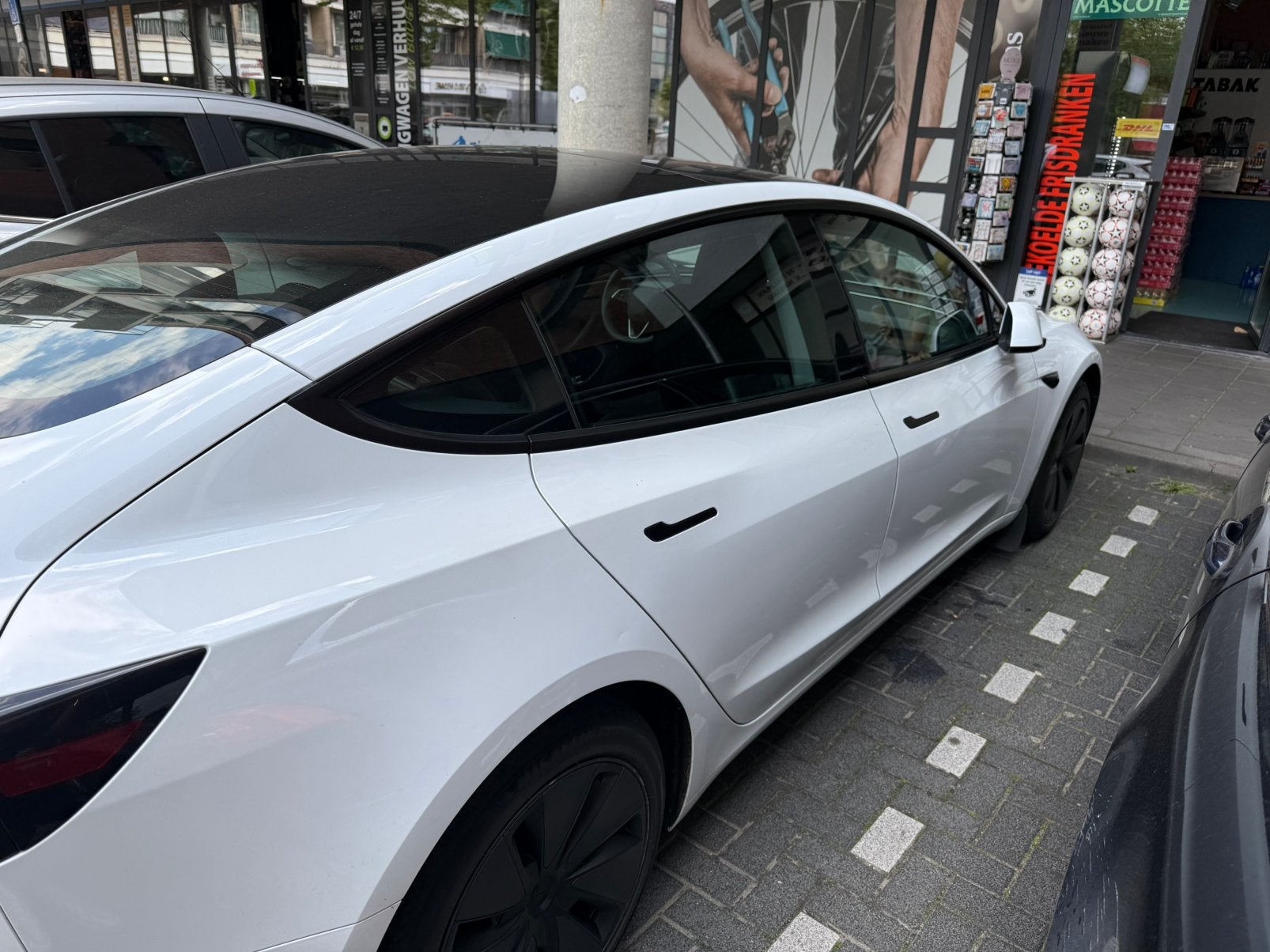 Foto 5 van Tesla Model 3 2023 Wit contractovername (financial)