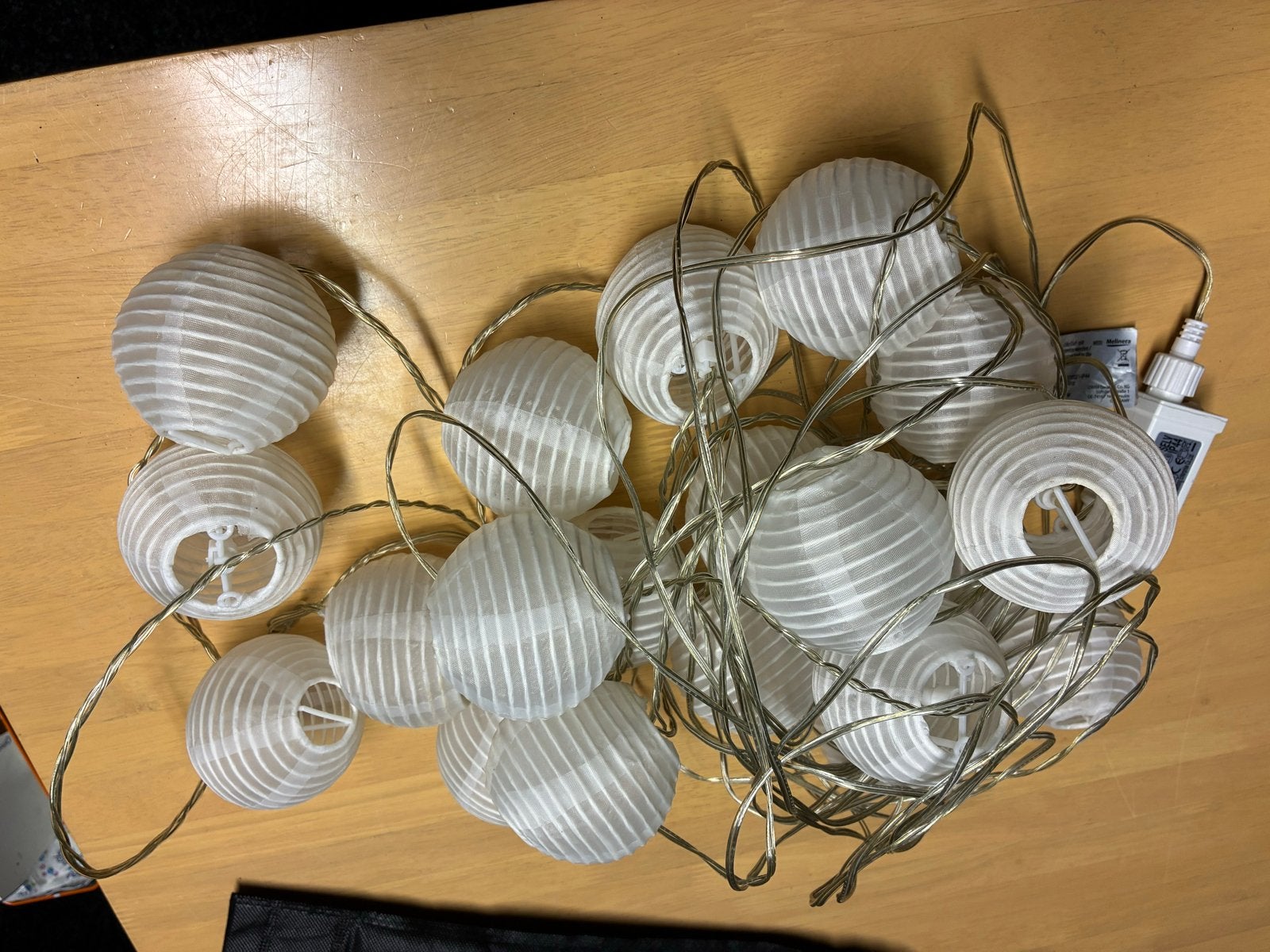 LED Lichtslinger met Witte Papieren Lampionnen, Huis en Inrichting, Wit, Gebruikt, Waterbestendig, Textiel