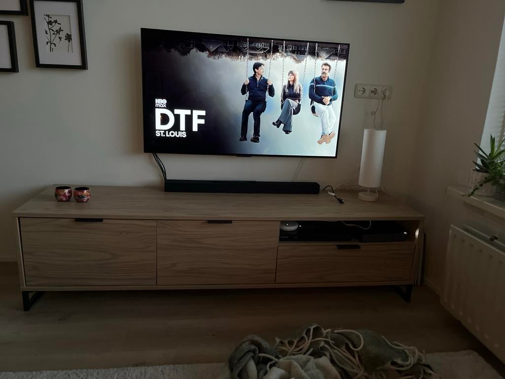 Modern TV-meubel/dressoir van licht eikenhout, Gebruikt, 150 tot 200 cm, Ophalen of Verzenden, Minder dan 100 cm
