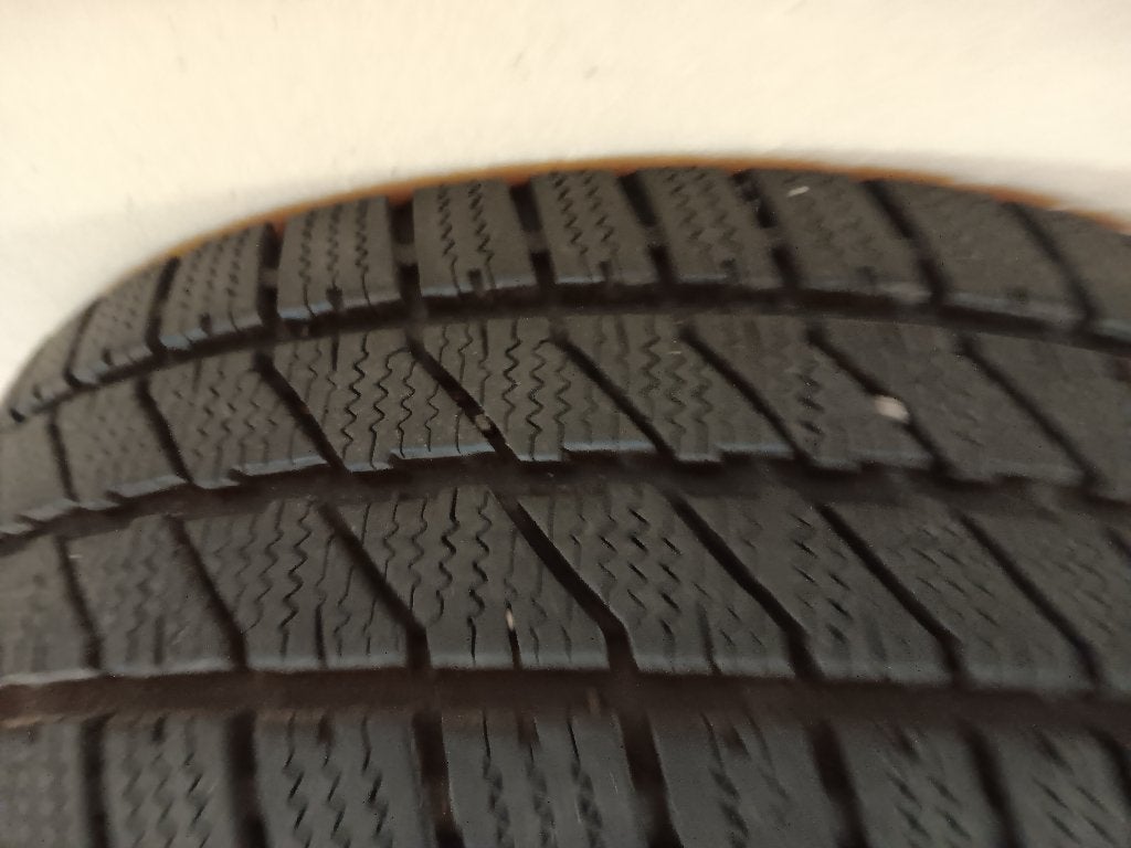 Winterbanden voor VOLVO XC70  Cross Country., Ophalen, 16 inch, Banden en Velgen, Winterbanden