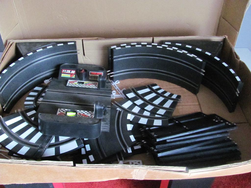 Racebaan met 2 loopings 2 auto's controllers type cartronic, Elektrisch, Met looping, Ophalen, Overige merken
