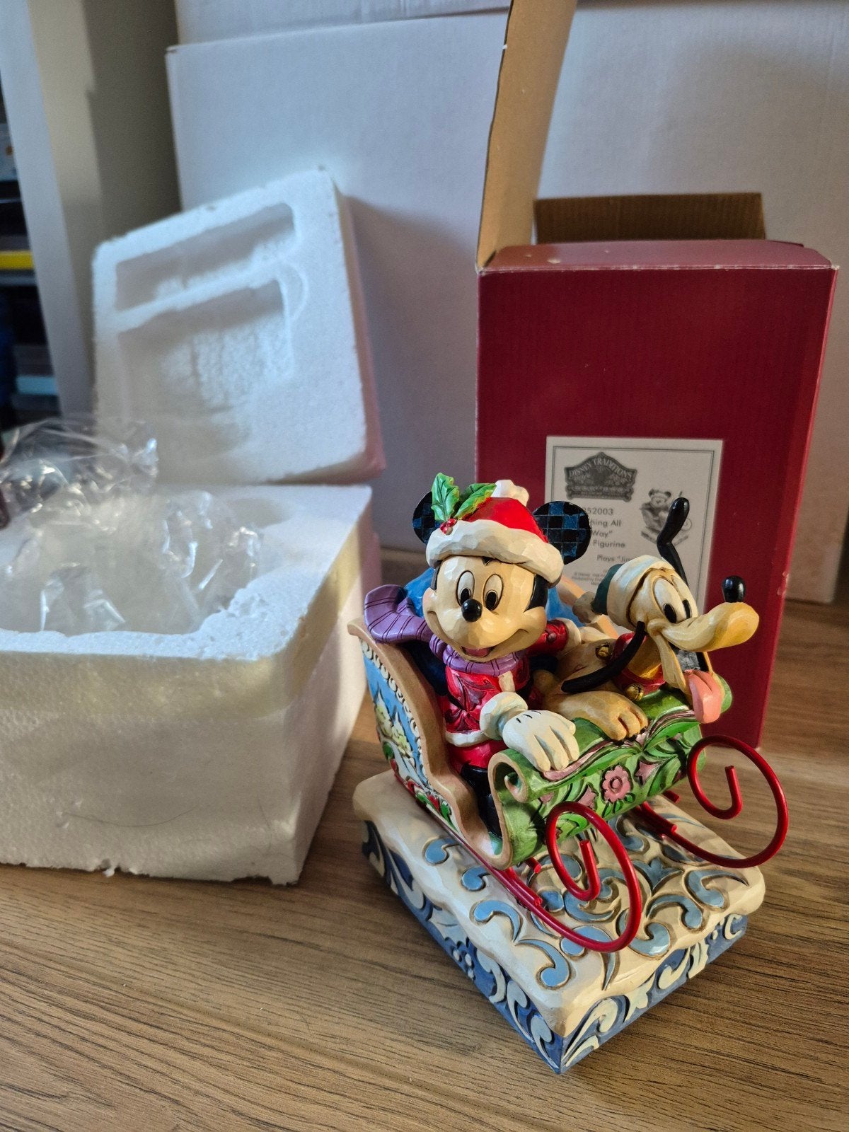 disney traditions, jim shore kerst, Verzamelen, Ophalen of Verzenden, Mickey Mouse, Zo goed als nieuw, Beeldje of Figuurtje