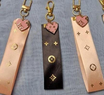 Nieuw fashon luxe sleutelhanger tashanger decoratie klaver, Ophalen of Verzenden, Nieuw, Merk