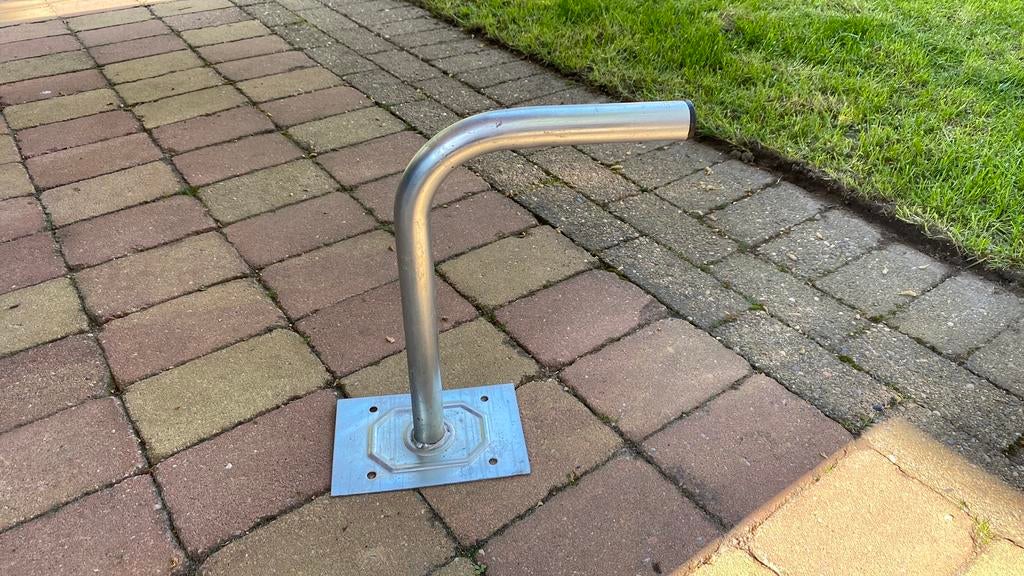 Muurbeugel satalietschotel, Ophalen, Gebruikt