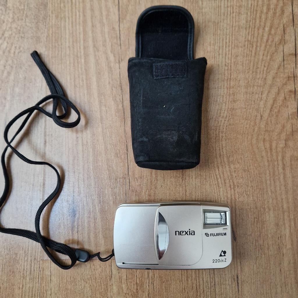 Fujifilm Nexia 220ix Z APS camera met tasje, Ophalen of Verzenden, Gebruikt, Compact, Fuji