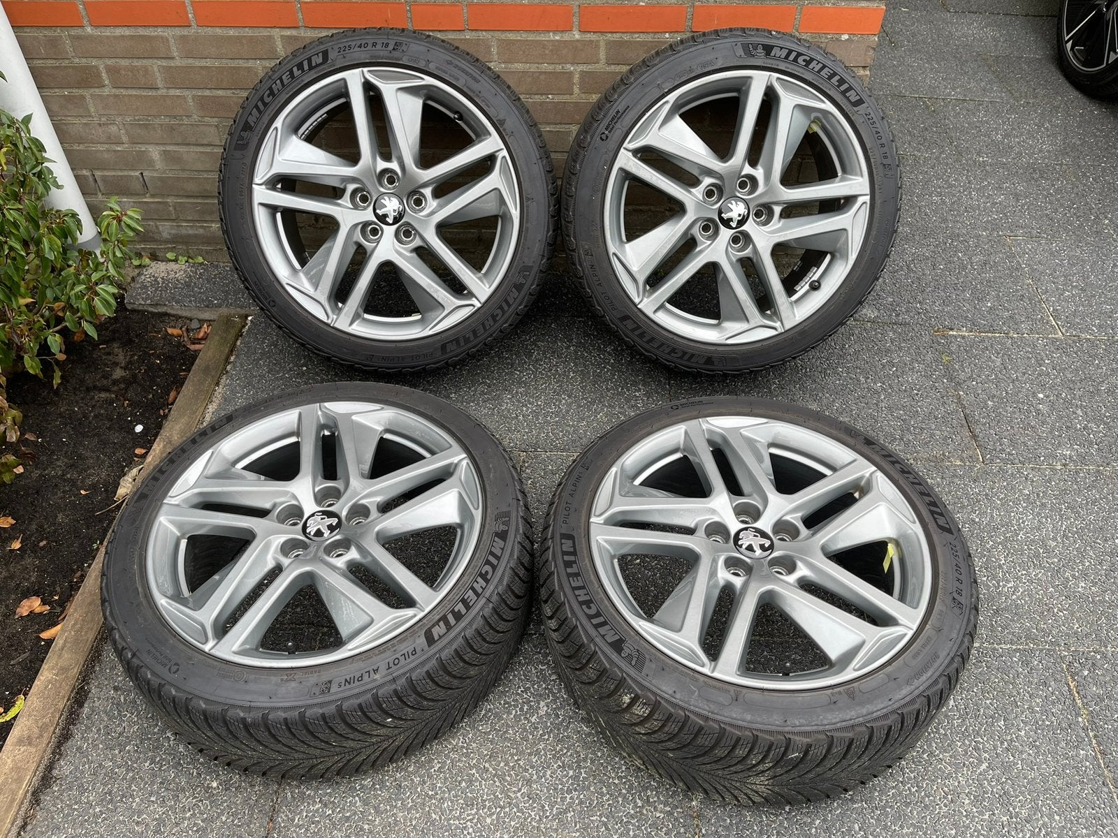 Michelin Pilot Alpin 5 225/40 R18 origineel Peugeot 308, Ophalen, 18 inch, Gebruikt, Banden en Velgen