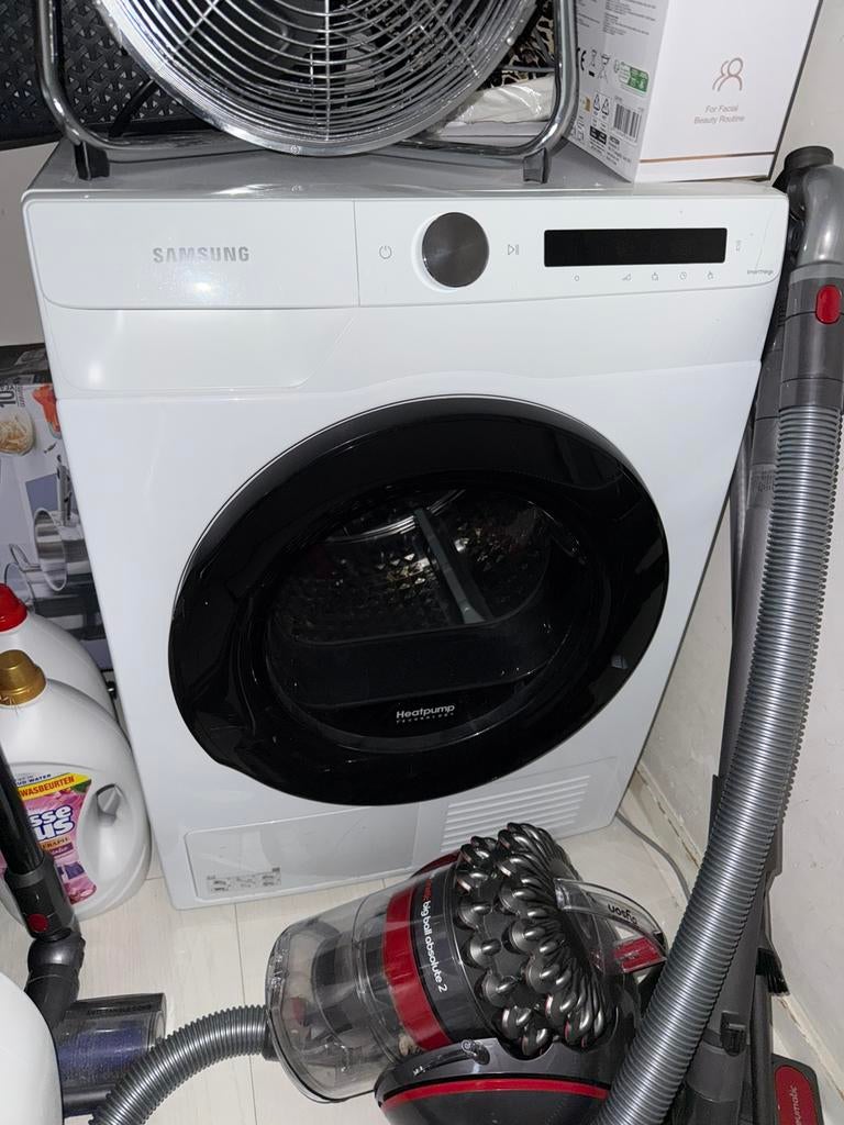 Samsung Warmtepompdroger 9 kilo ( defect), 8 tot 10 kg, Ophalen, Zo goed als nieuw, 85 tot 90 cm