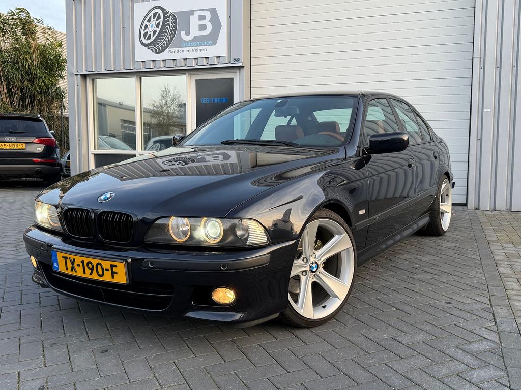 BMW 520 i 2.2 170pk Individual 19" M-Sport,Xenon,Leder,Clima, Auto's, BMW, Zwart, Handgeschakeld, 169 pk, 1470 kg