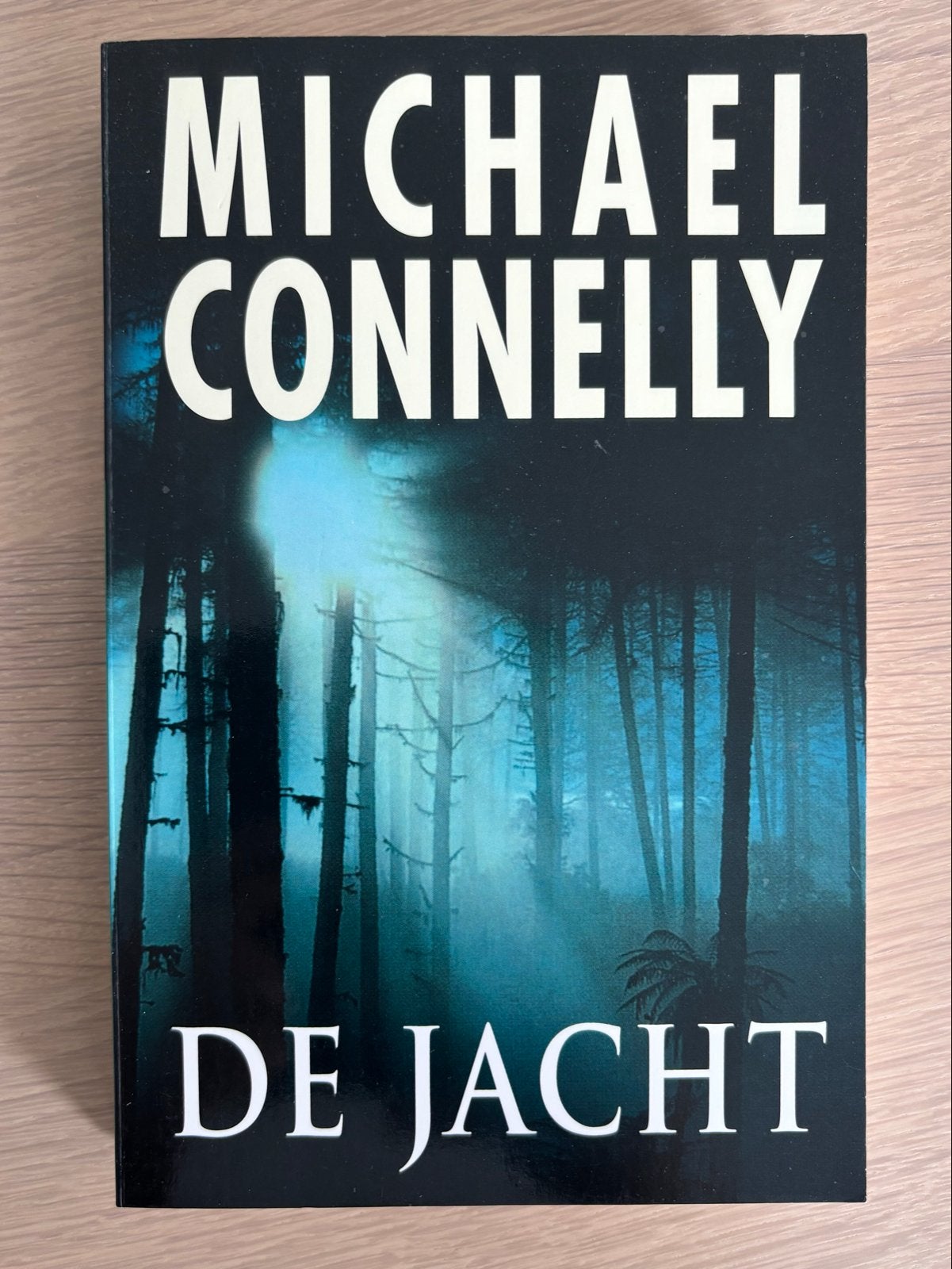 De Jacht - Michael Connelly (Thriller), Boeken, Thrillers, Ophalen of Verzenden, Zo goed als nieuw, Nederland