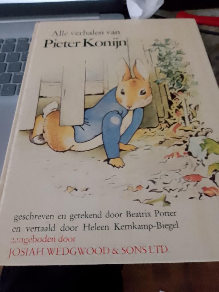 alle verhalen van pieter konijn  beatrix potter hardcover, Ophalen, Zo goed als nieuw, Sprookjes
