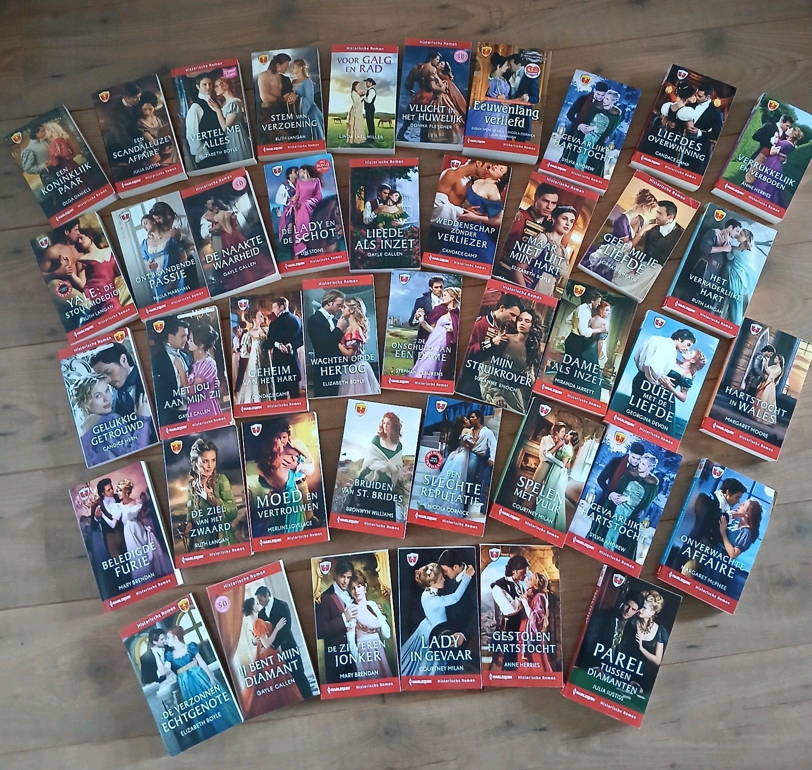 Doos harlequin historische romans, Ophalen of Verzenden, Zo goed als nieuw, Diverse auteurs