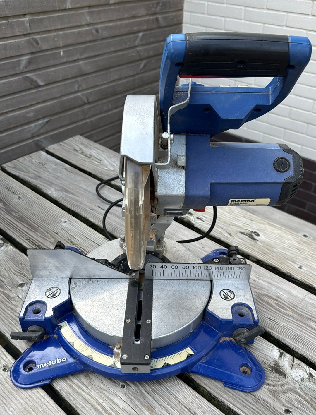 Metabo KS 216 Lasercut afkortzaag, Doe-het-zelf en Verbouw, Ophalen, Gebruikt, Afkortzaag, 30 tot 70 mm