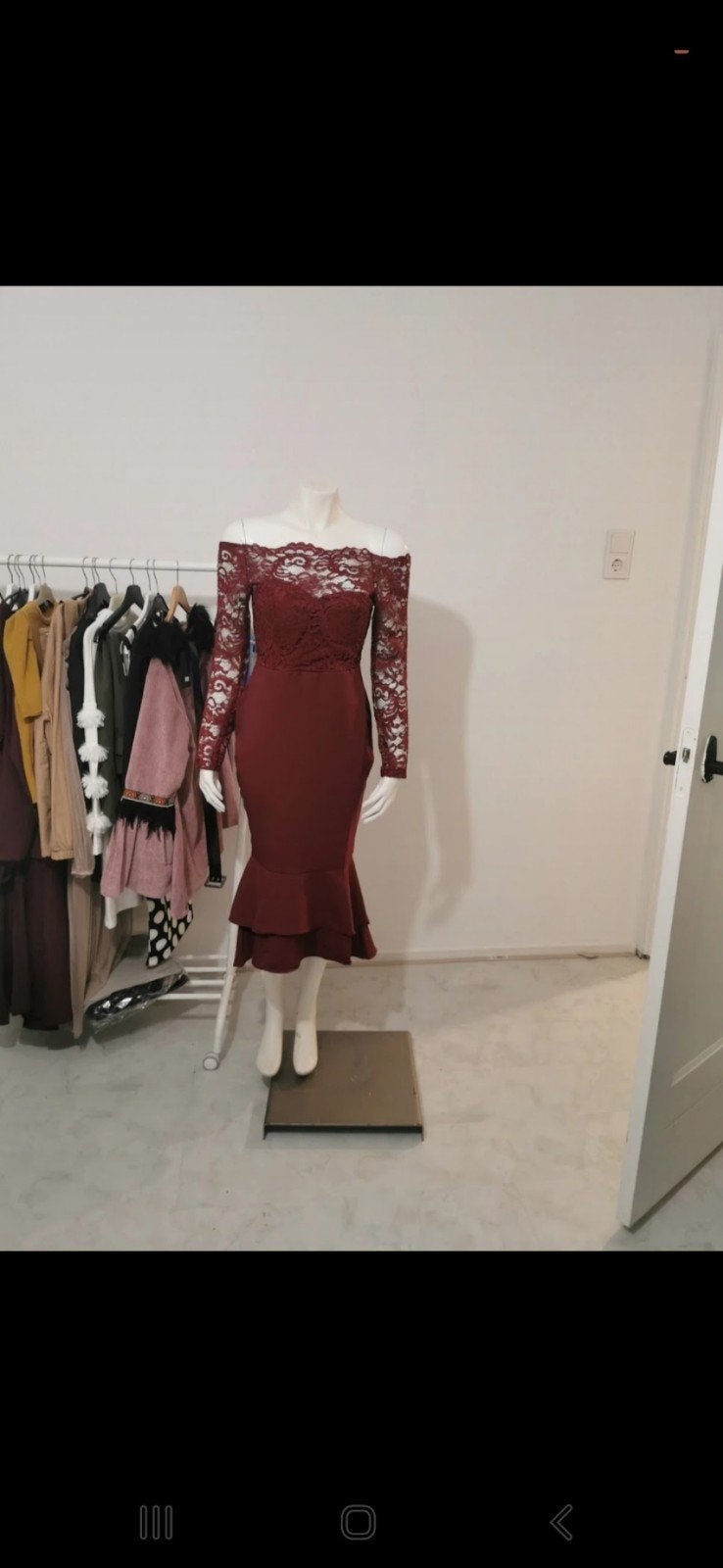 Elegante bordeauxrode kanten galajurk, Nieuw, Ophalen of Verzenden, Onbekend, Maat 36 (S)