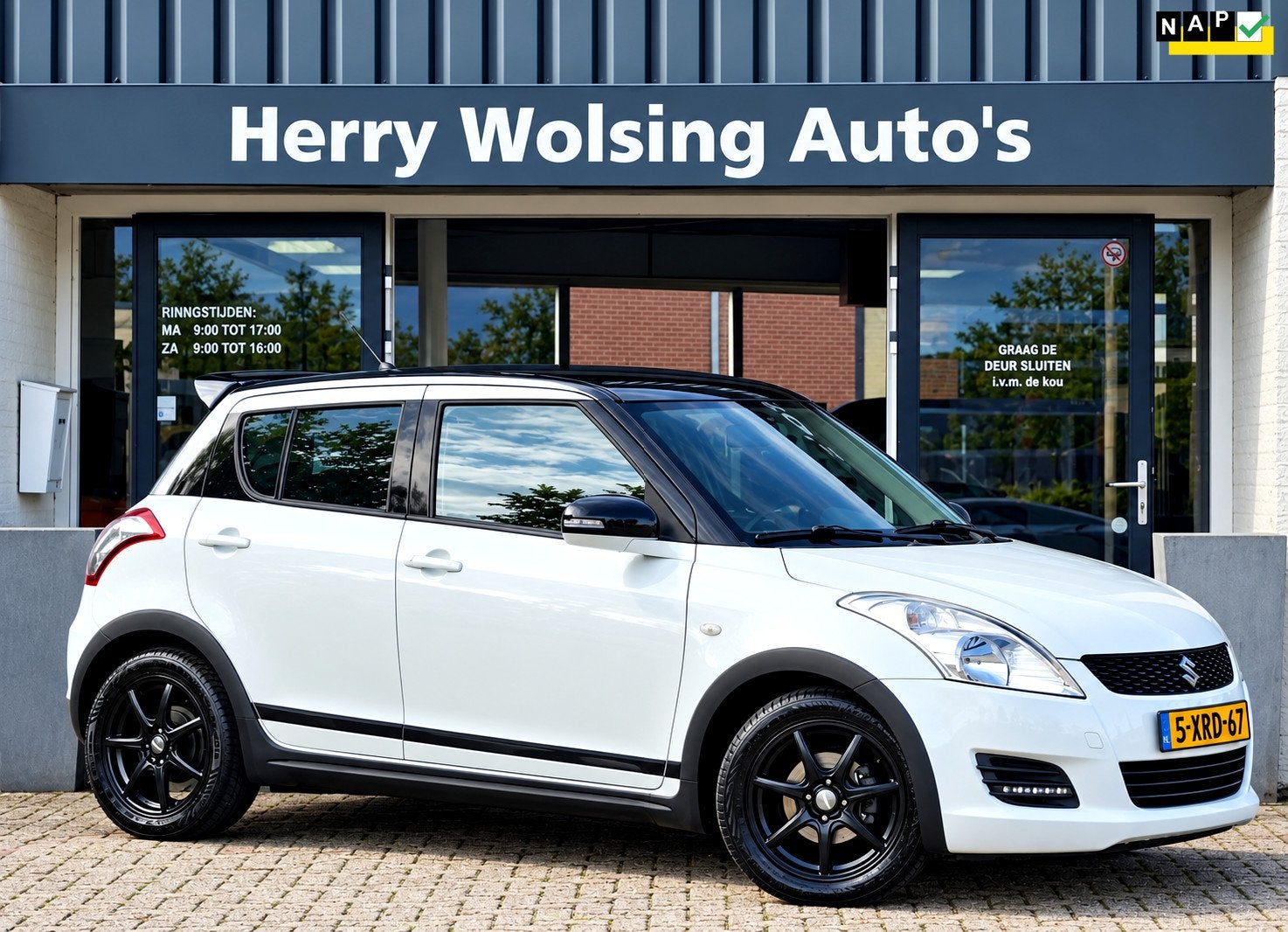 Suzuki Swift 1.2 Comfort Black & White 65.873 Km NAP, Auto's, Voorwielaandrijving, Stof, Gebruikt, 4 cilinders