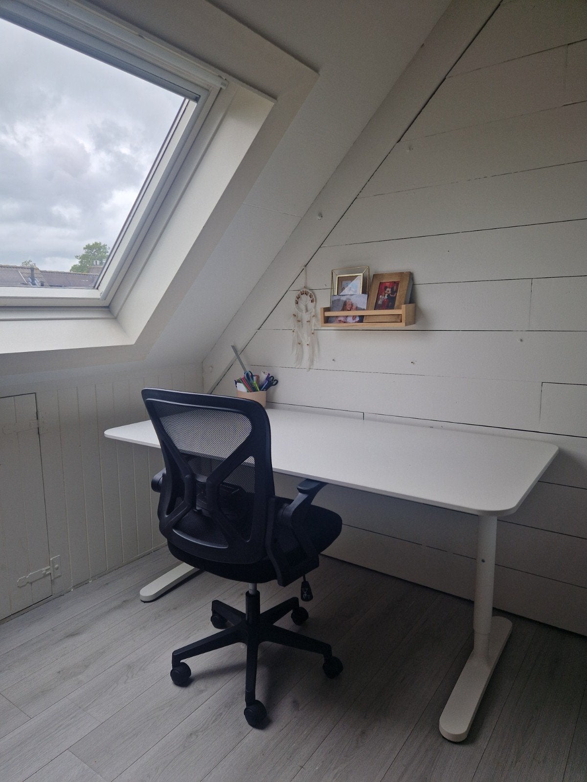 Bureau bekant Ikea 160x80, Ophalen, Scandinavisch, Metaal, Zo goed als nieuw