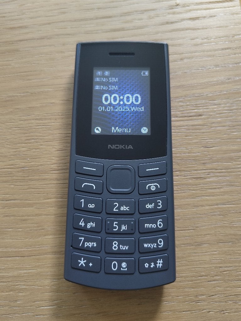 Nokia 105 4G (2024) - Nokia telefoon, Geen camera, Zwart, Fysiek toetsenbord, Ophalen of Verzenden