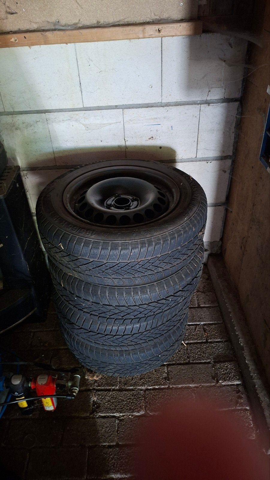 Winterbanden 15 inch 4x100, Auto diversen, Wieldoppen, Ophalen of Verzenden