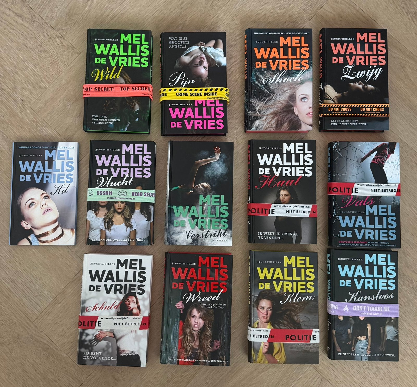 Mel Wallis de Vries boeken, Ophalen, Zo goed als nieuw