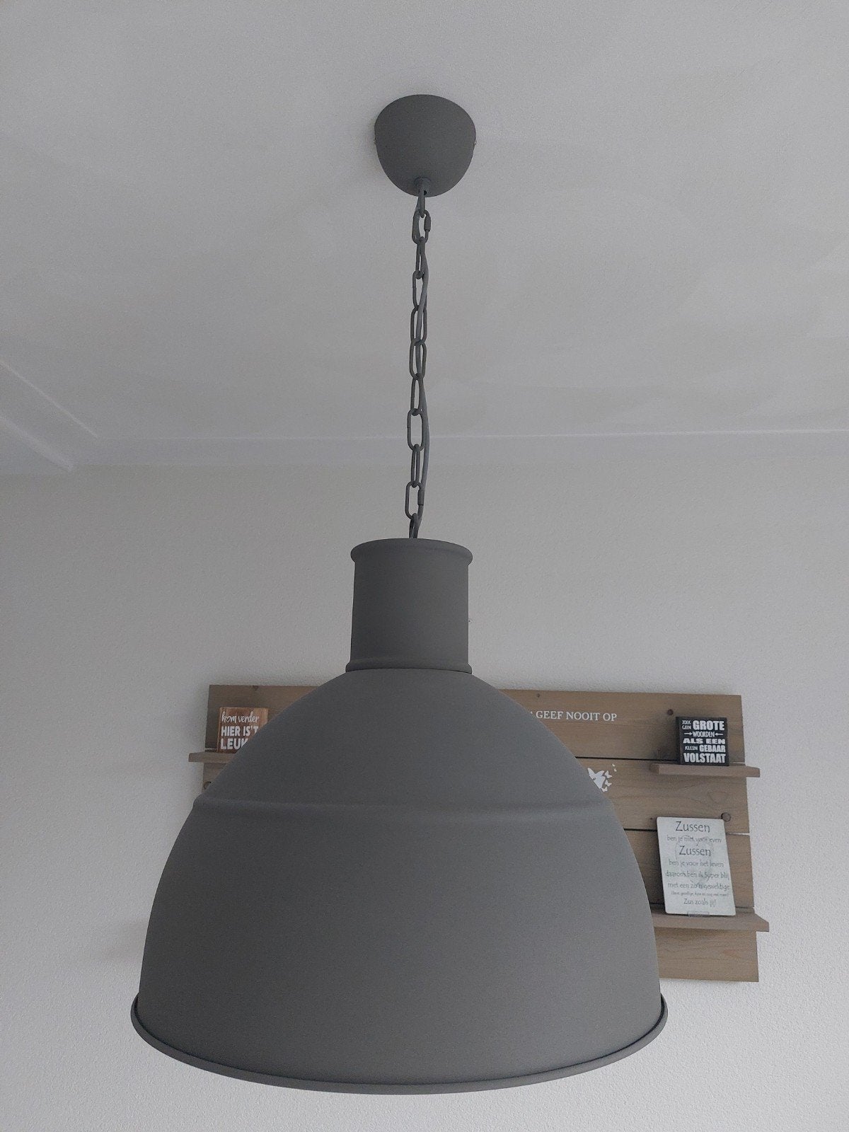 Grijze betonlook hanglamp inclusief LED lamp, Ophalen, Zo goed als nieuw, Metaal, Industrieel, Modern, Betonlook