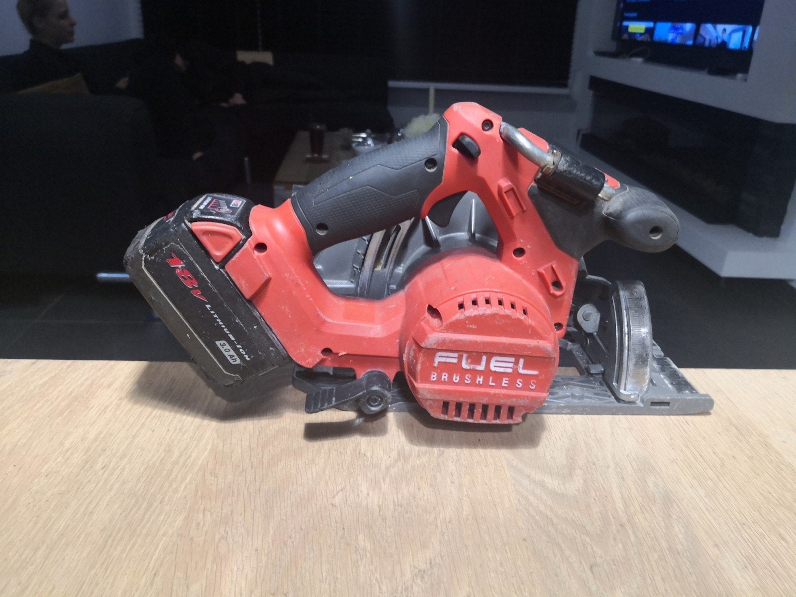 Milwaukee M18 CCS55 FUEL Accu Cirkelzaag, Gebruikt, Cirkelzaag, Ophalen of Verzenden, Milwaukee
