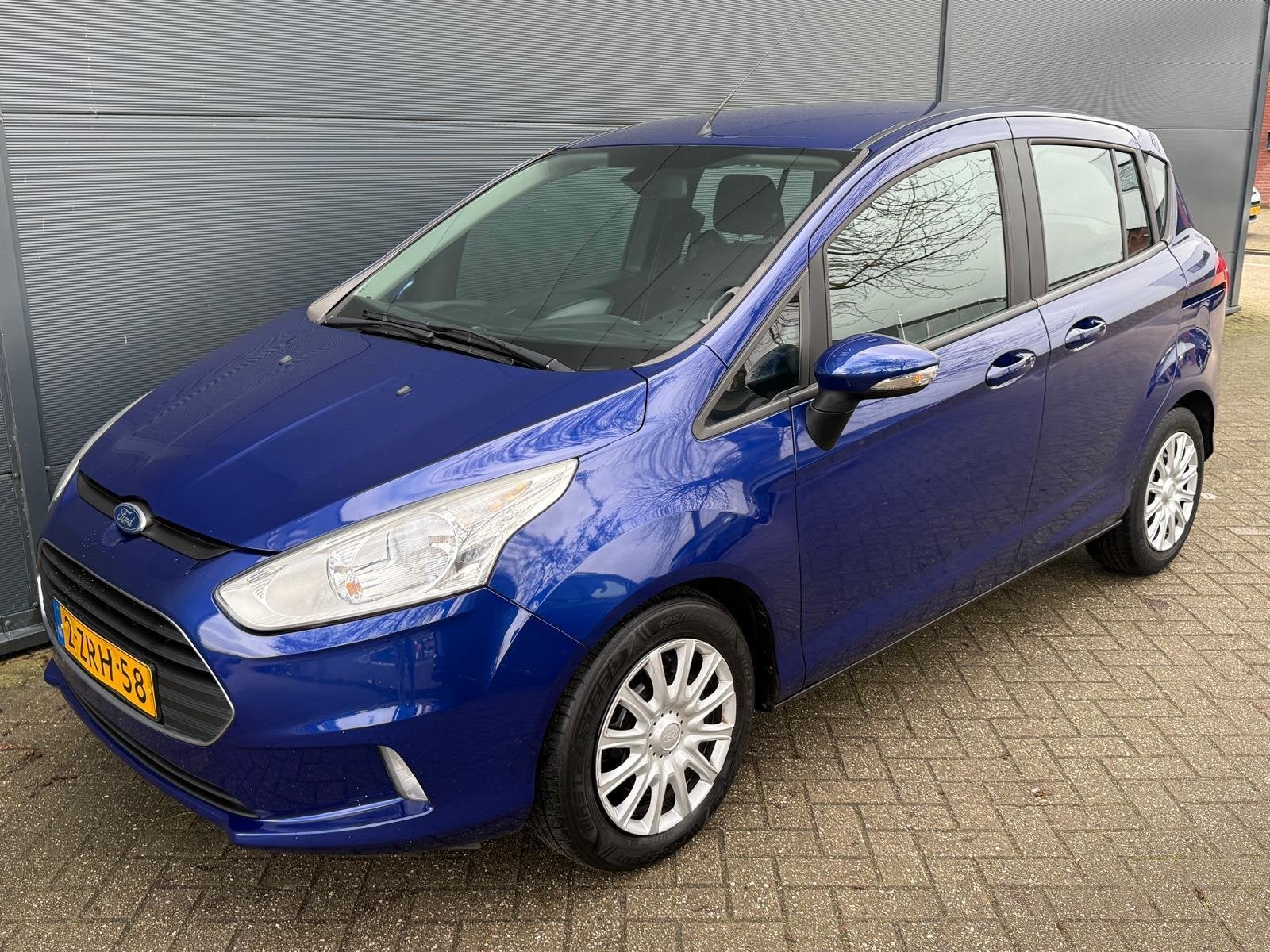 Ford B-Max 1.0 EcoBoost Style/Navi/bluetooth/Airco/NW APK, Voorwielaandrijving, Euro 5, 101 pk, Gebruikt